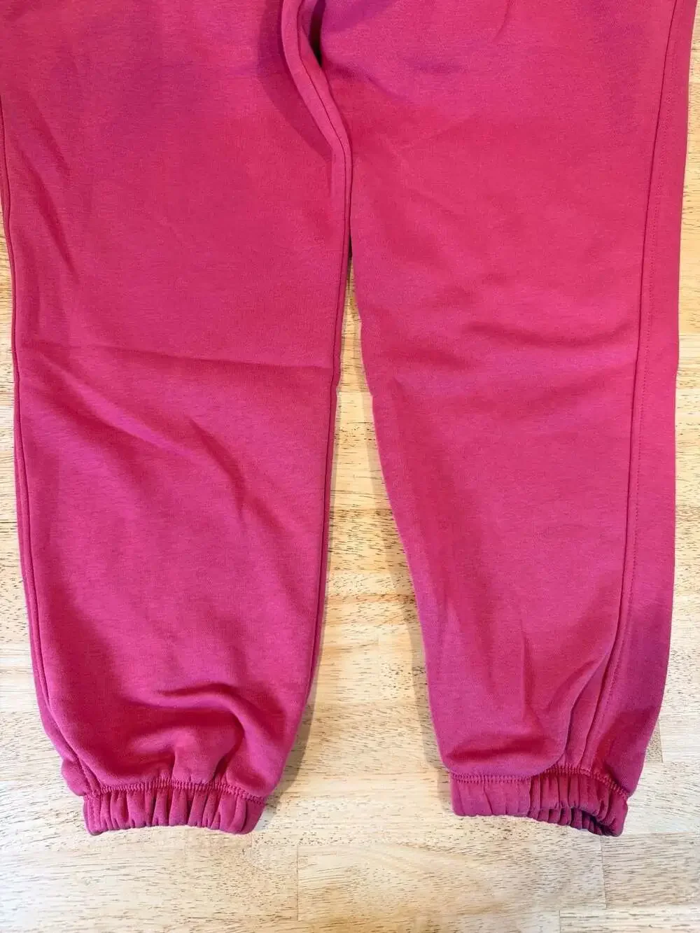 Nike NSW Club Fleece Pants Joggers in Sangria Purple, Kids Size XL